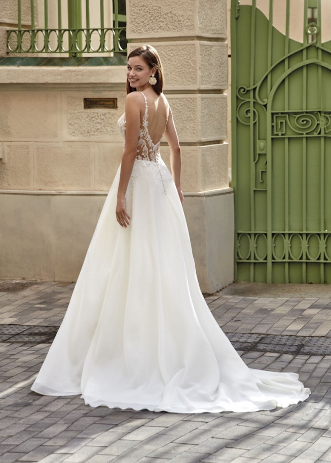 Amelie 45002 back.jpg